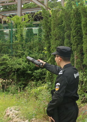 Linterna fácil de la emisión de la señal de GPS de la operación con la iluminación fuerte 10000LM