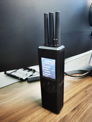 Detector de drones de mano de material ABS Buscador de dirección de detección de señal UAV